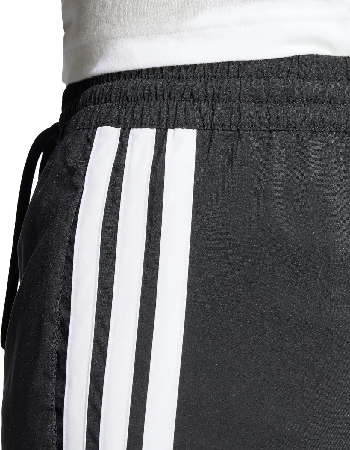 adidas Men's Essentials 3-Stripes Chelsea 7-inch Shorts