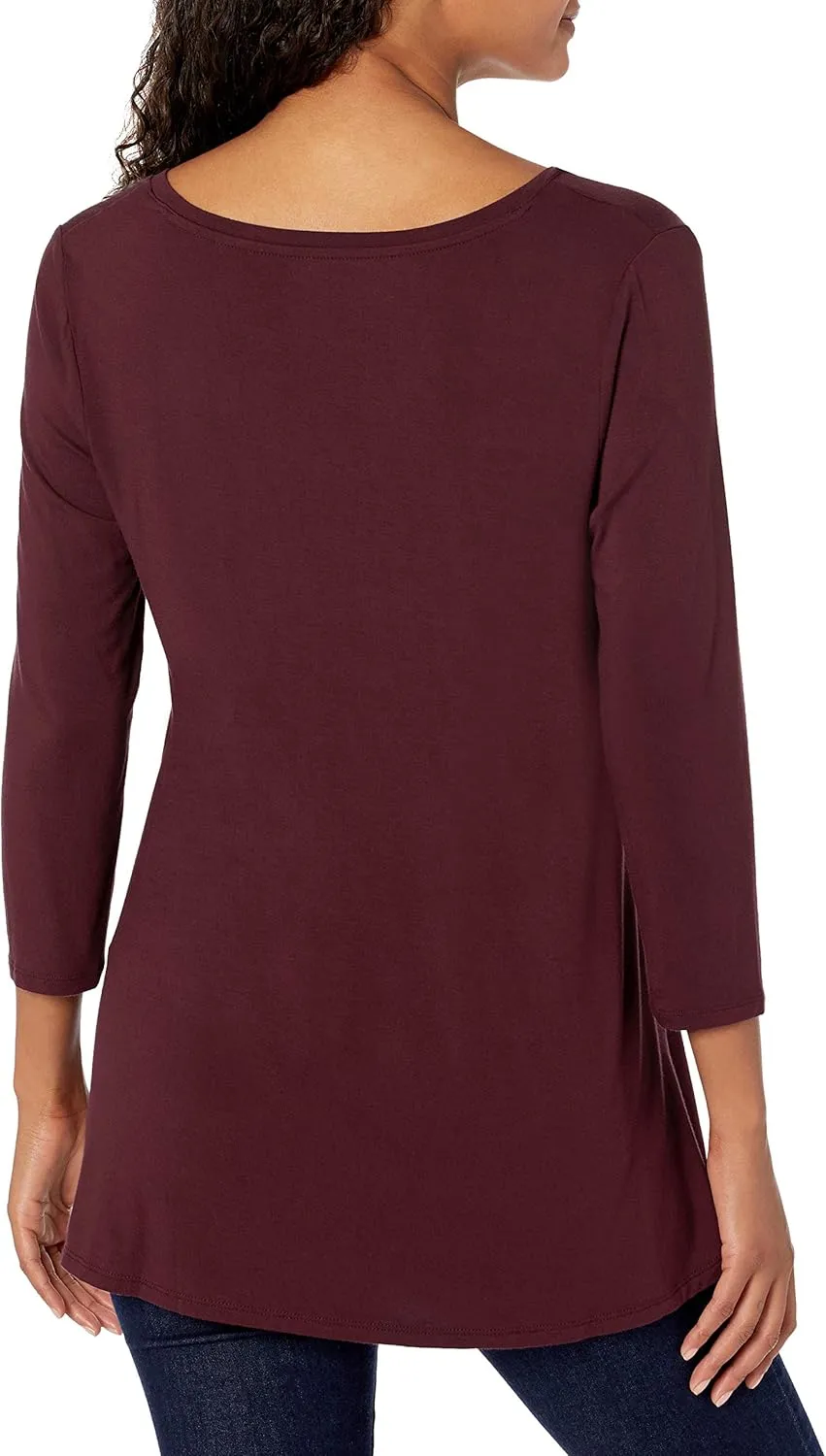 Amazon Essentials Women's 3/4 Sleeve V-Neck Swing T-Shirt (Available in Plus Size), Pack of 2