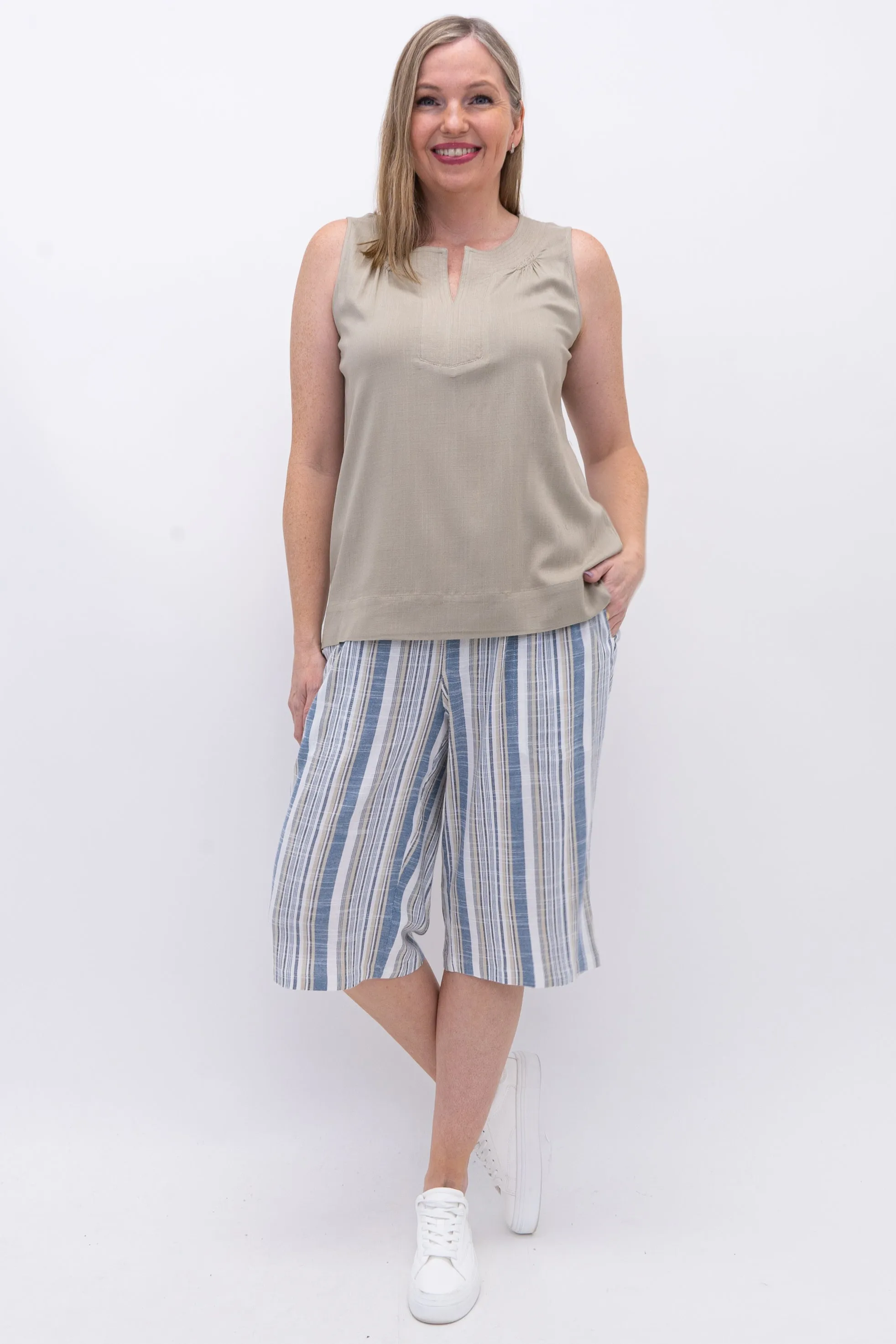 Bambi Shorts, Sand Stripe, Linen Bamboo