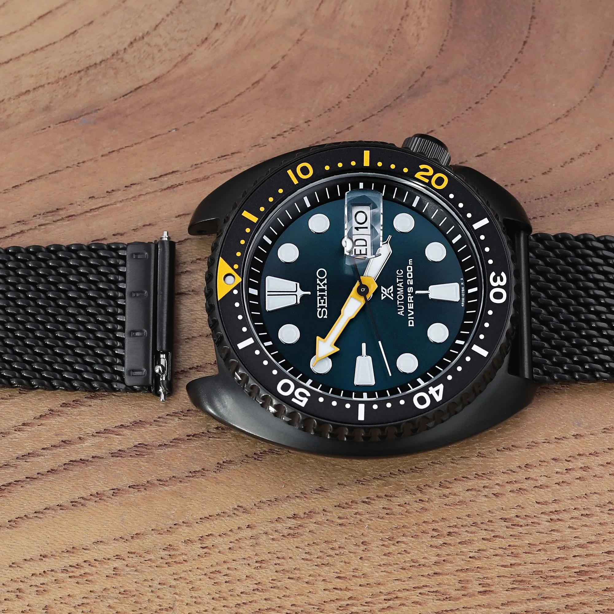 Classic Tapered Quick Release Mesh Band, PVD Black