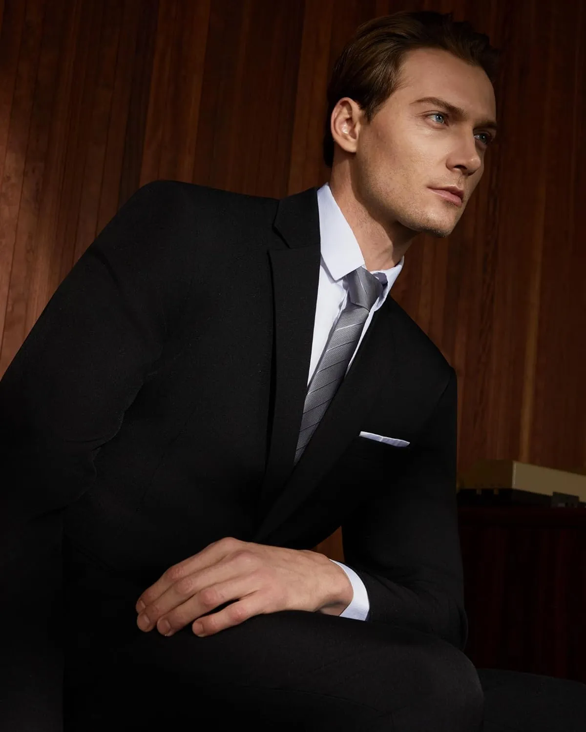 WULFUL Men's 2 Piece Suits Slim Fit Two Button Blazer Jacket Pants Set for Party,Wedding and Business